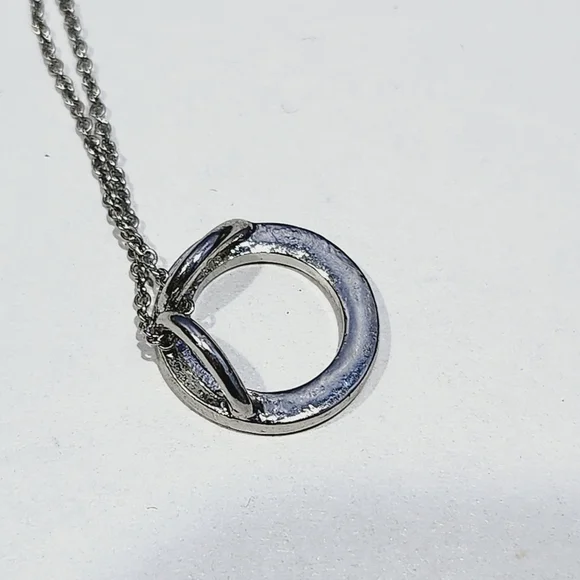 2 Classic Simple Necklaces Fashion Jewelry - Picture 3 of 7